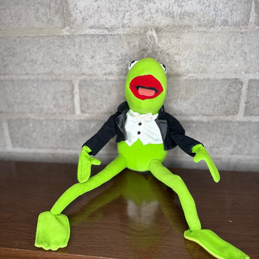 Plush Frog Character Toy - Bright Green Kermit-Style Plush - Picture 3 of 11